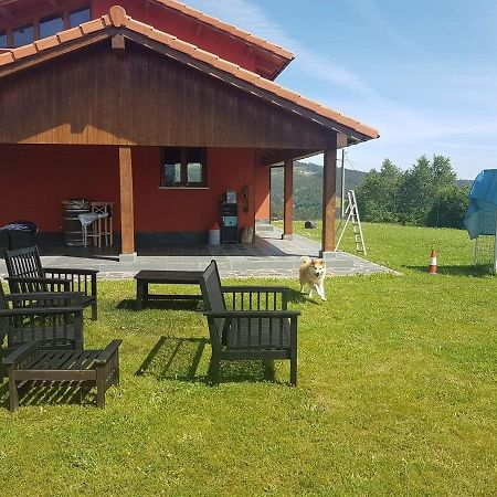 La Casita De Titi Villa Pravia Buitenkant foto