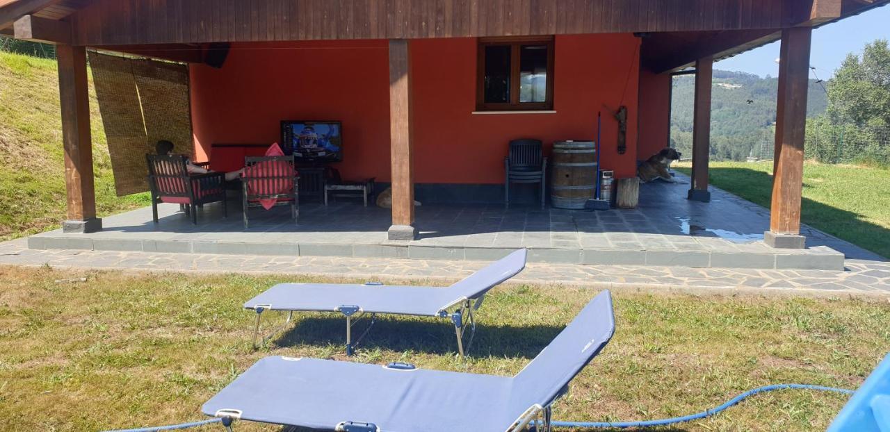 La Casita De Titi Villa Pravia Buitenkant foto