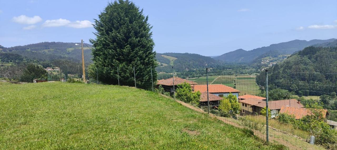 La Casita De Titi Villa Pravia Buitenkant foto